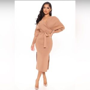 Midi Sweater Wrap Dress. Side slits & Tie Waist. Taupe/ Tan Color. Size L
